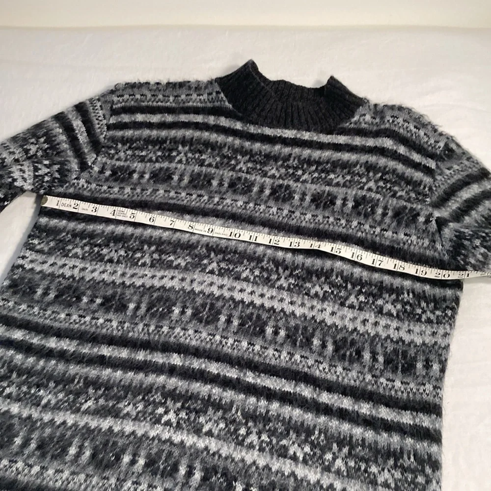 Classic elements mock neck sweater jacquard fair isle M